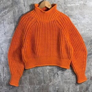 H&M Thick orange chunky knit sweater Woman's Size M #knitwear #winterwear